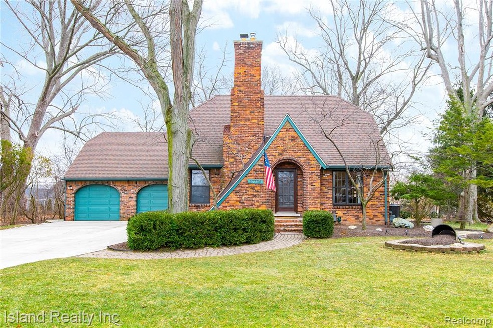27739 Southpointe, Grosse Ile (1 of 33).jpg