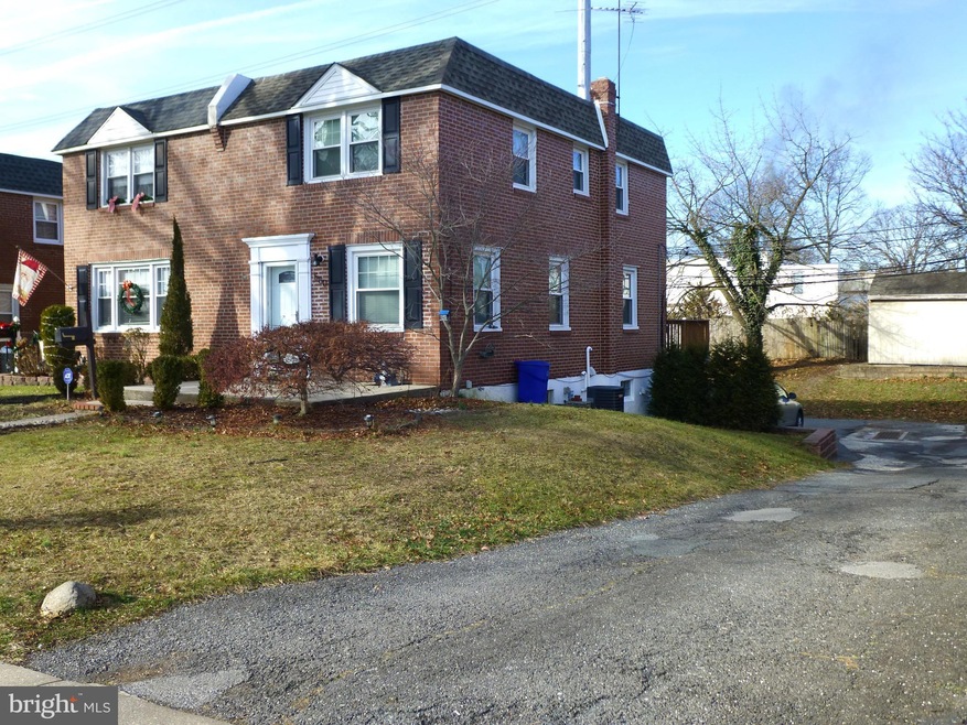 580 Michell St, Ridley Park, PA 19078 - photo 1
