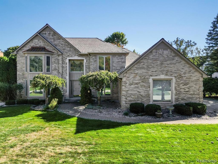 1356 Olympia Dr, Rochester Hills, MI 48306 - photo 1