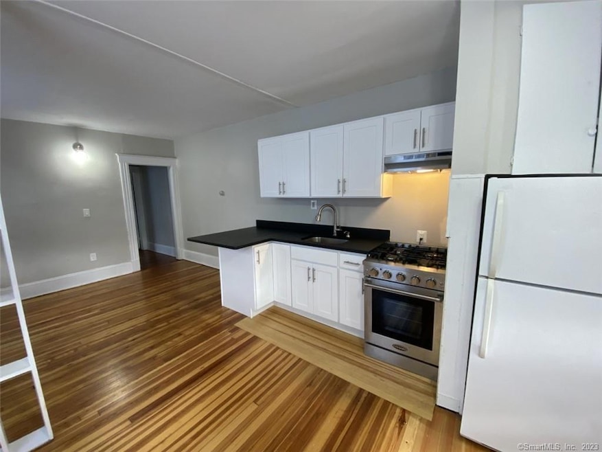 34 Center St unit 4, Bristol, CT 06010 - photo 1