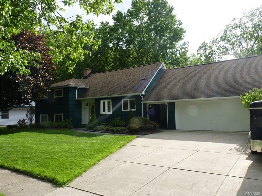 1410 Birch Dr, North Tonawanda, NY 14120 - photo 1