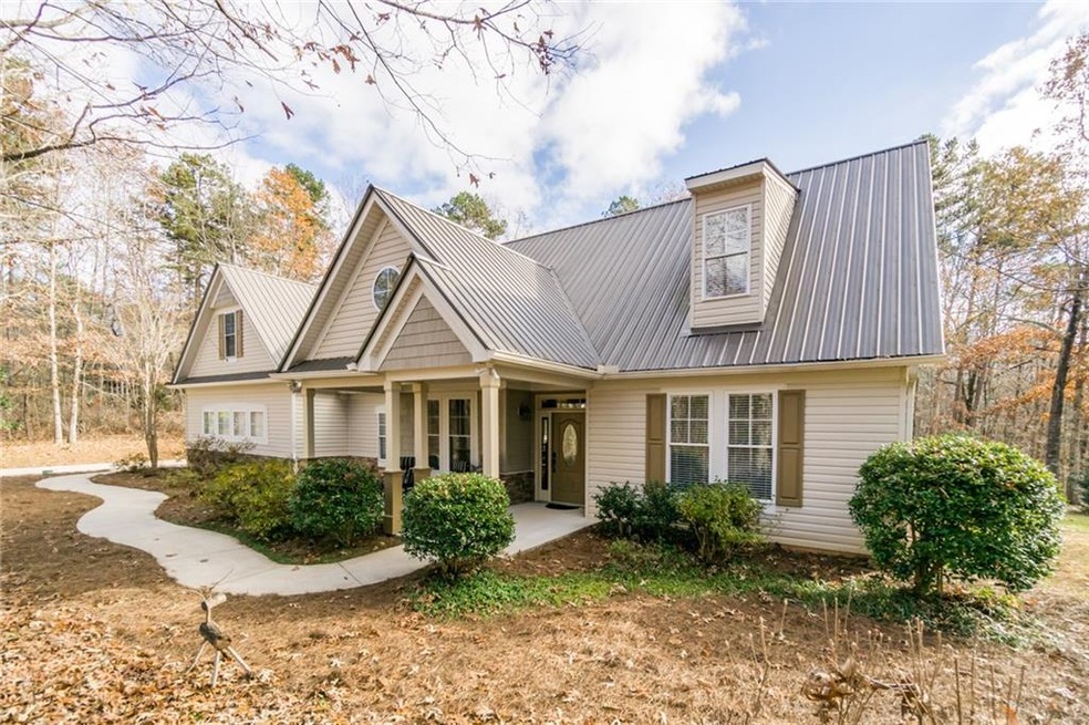 Welcome Home, private/wooded lot