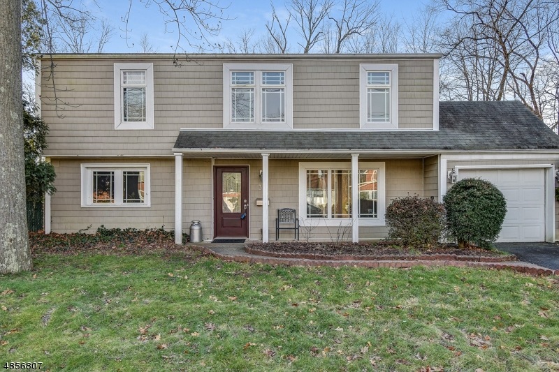 30 E Cedar St, Livingston, NJ 07039 - photo 1