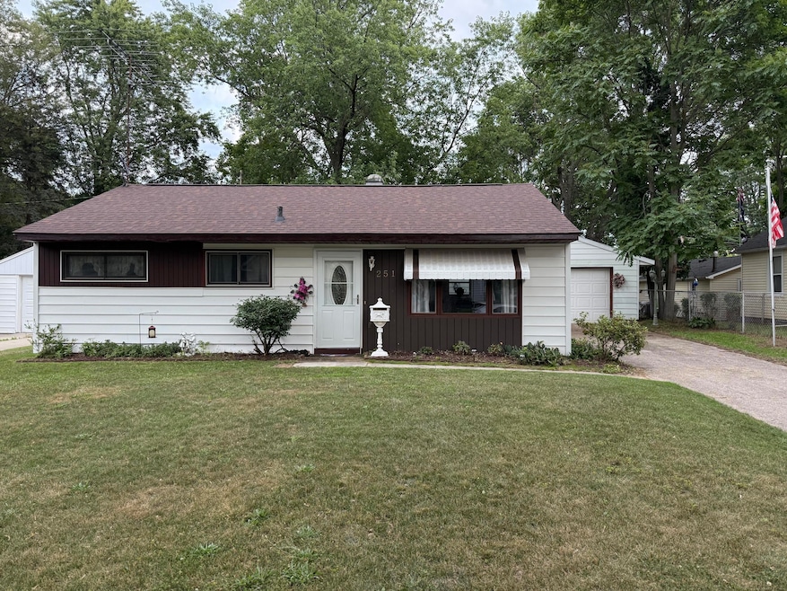 251 Rockingham Ave.