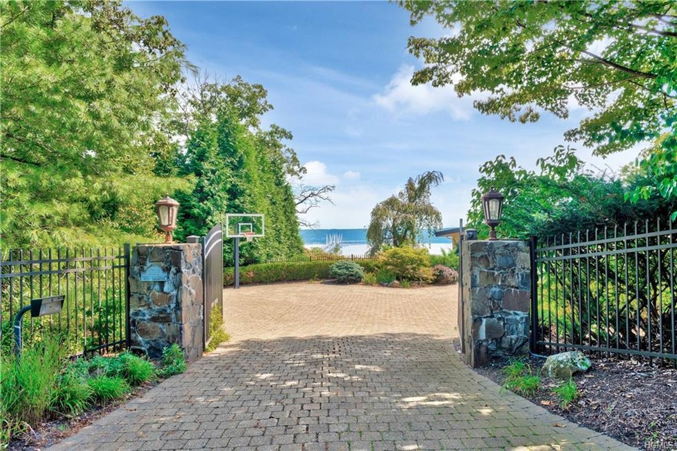 9 Tweed Blvd, Nyack, NY 10960 - photo 1