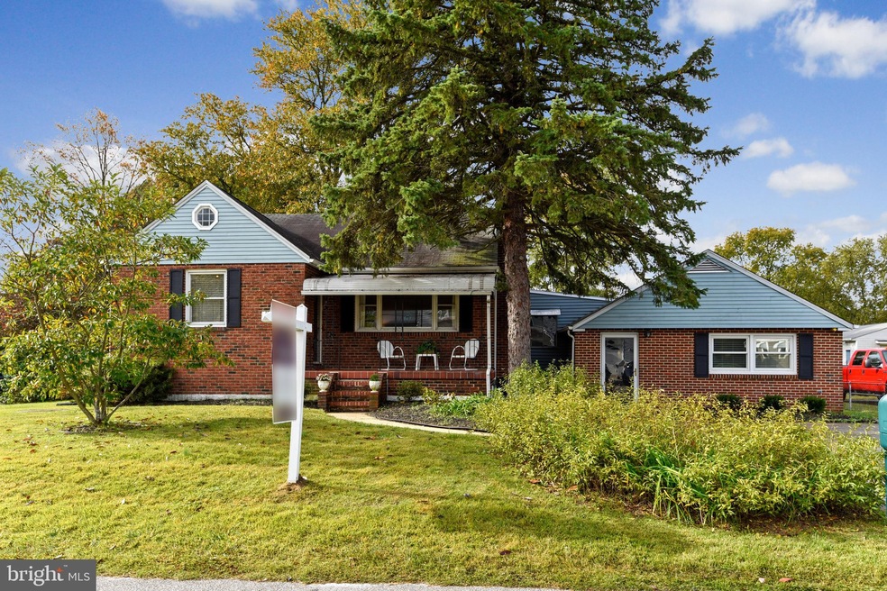 1213 Hillside Rd, Pasadena, MD 21122 - photo 1