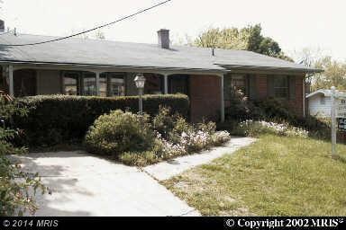 1911 Colebrooke Dr, Temple Hills, MD 20748 - photo 1