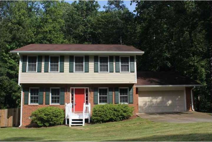 Exterior Front. Move-In Ready in Sought After East