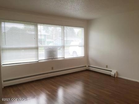 1512 Summit View St, Anchorage, AK 99504 - photo 1