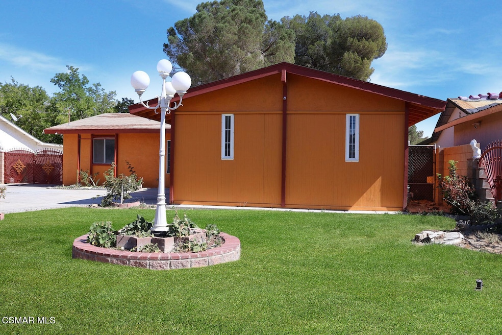 43236 20th St W, Lancaster, CA 93534 - photo 1