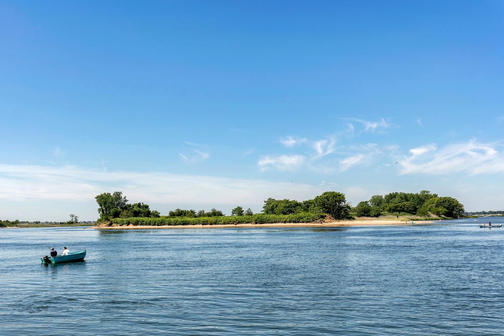 31 Center St unit A, Rumson, NJ 07760 - photo 1