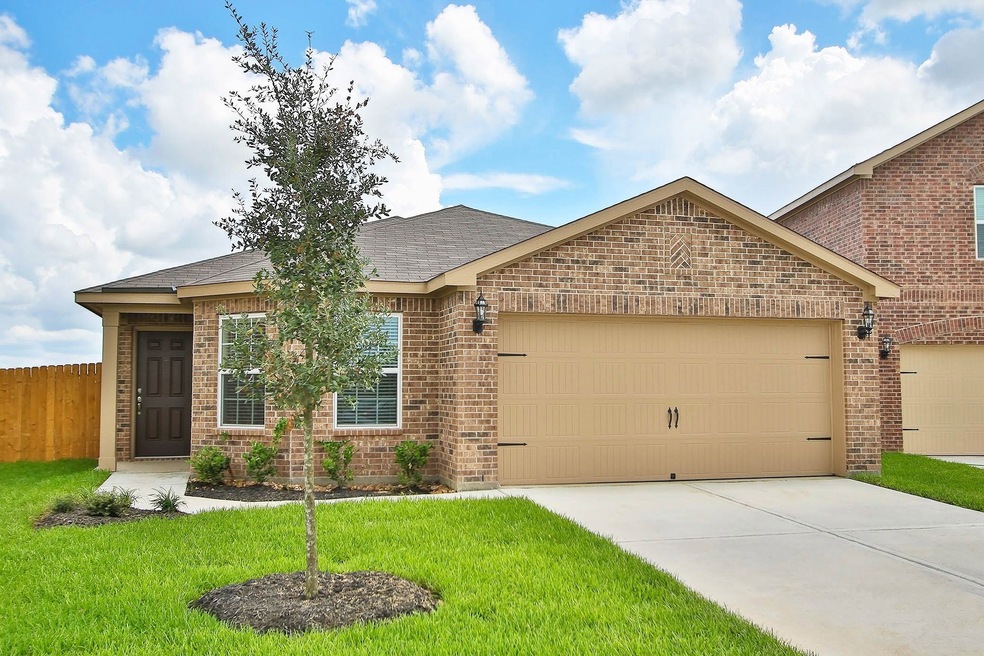 15223 Central Lakes Dr, Humble, TX 77396 - photo 1
