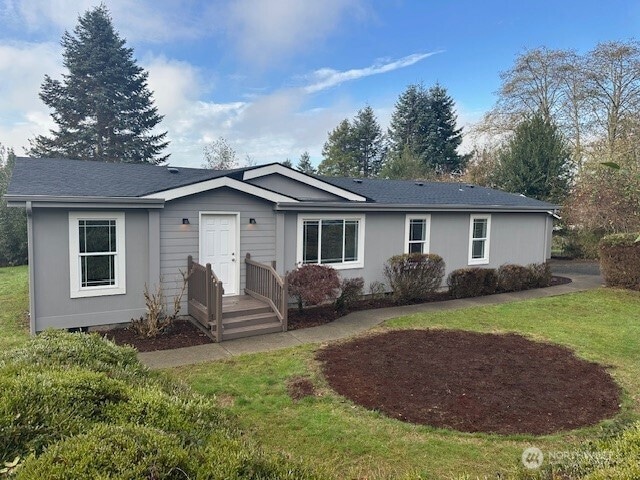 307 Washington 4, Cathlamet, WA 98612 - photo 1