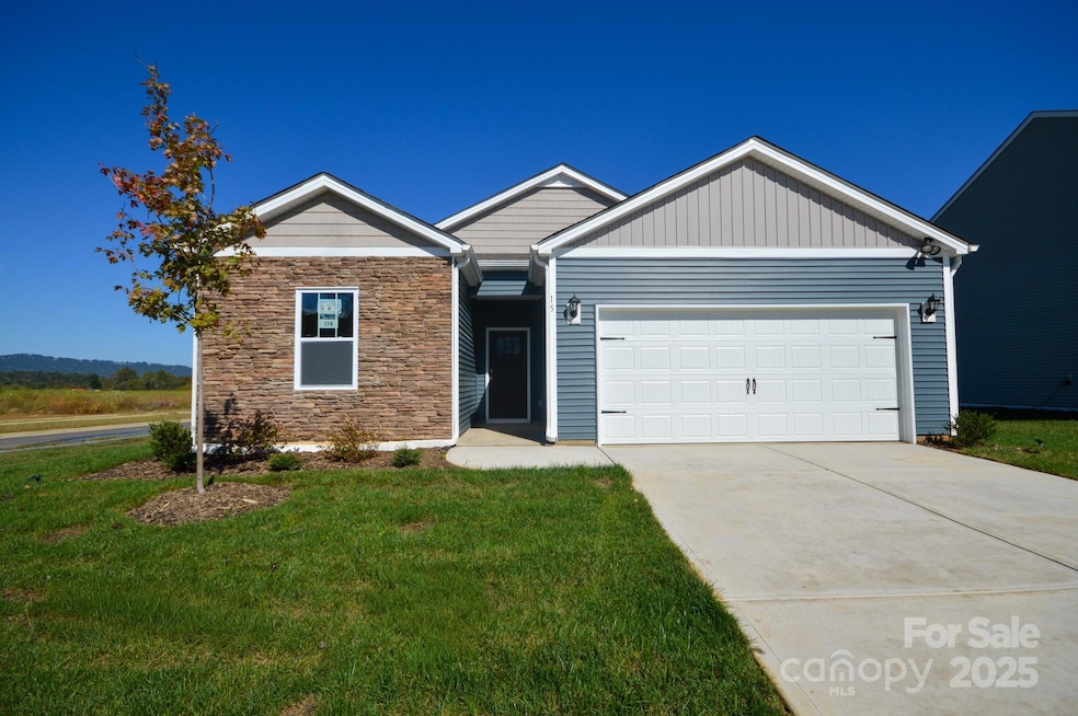 15 Shorthorn Rd, Fletcher, NC 28732 - photo 1