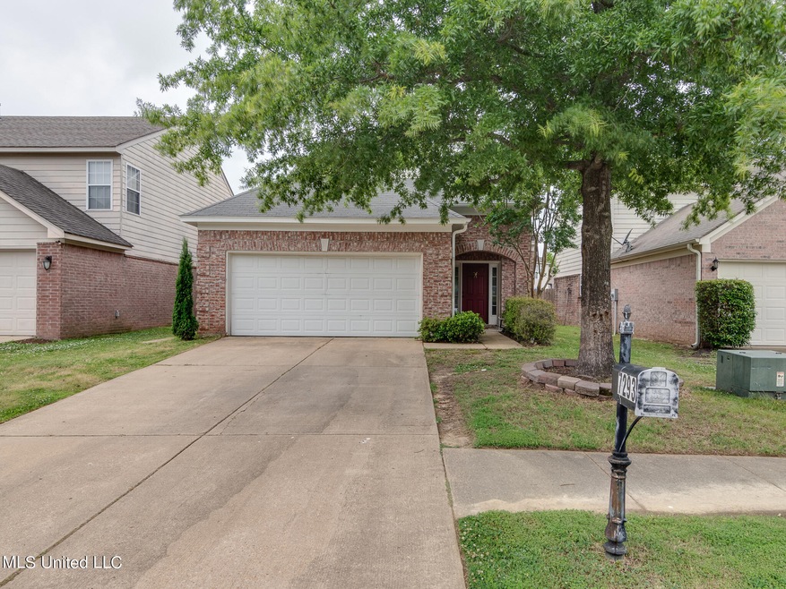7293 Red Maple Drive-3
