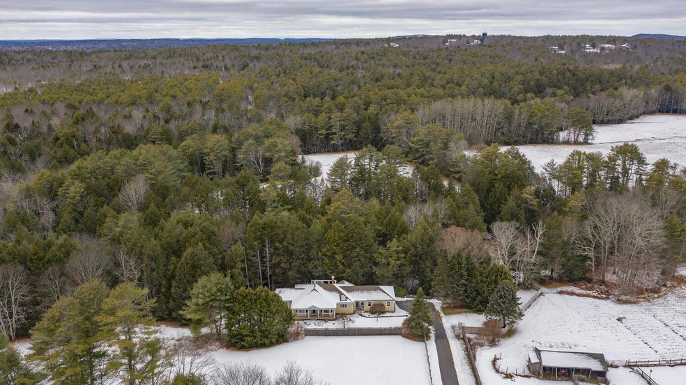 112 S Freeport Rd, Freeport, ME 04032 - photo 1