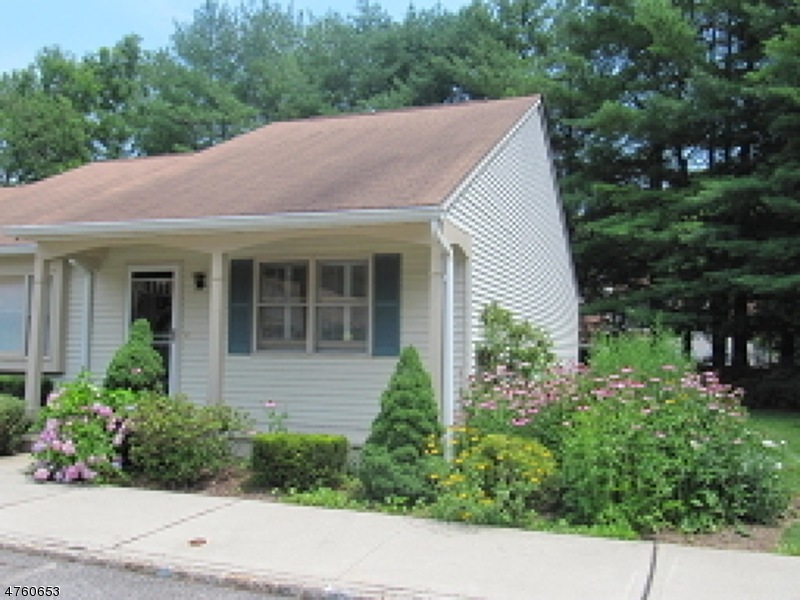 90 Carriage Ln unit 290, Sparta, NJ 07871 - photo 1