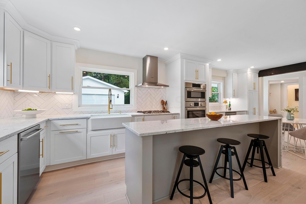 1743 Ashland Ave, Columbus, OH 43212 - photo 1