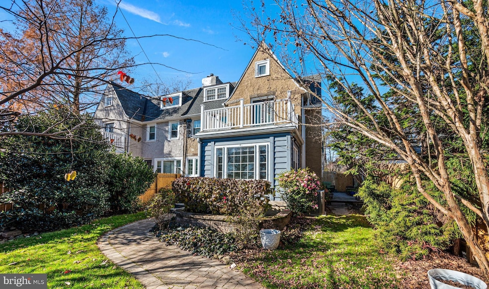 503 E Gravers Ln, Glenside, PA 19038 - photo 1