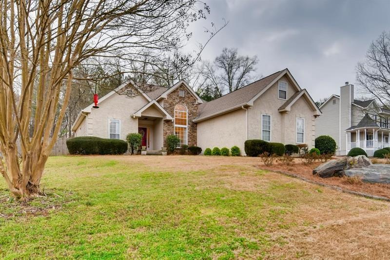 3135 Tangle Blew Path, Dacula, GA 30019 - photo 1