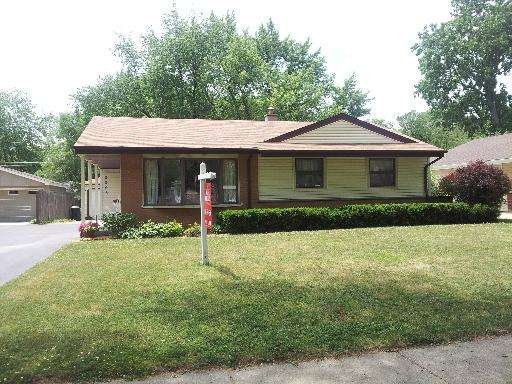 2203 Martin Ln, Rolling Meadows, IL 60008 - photo 1