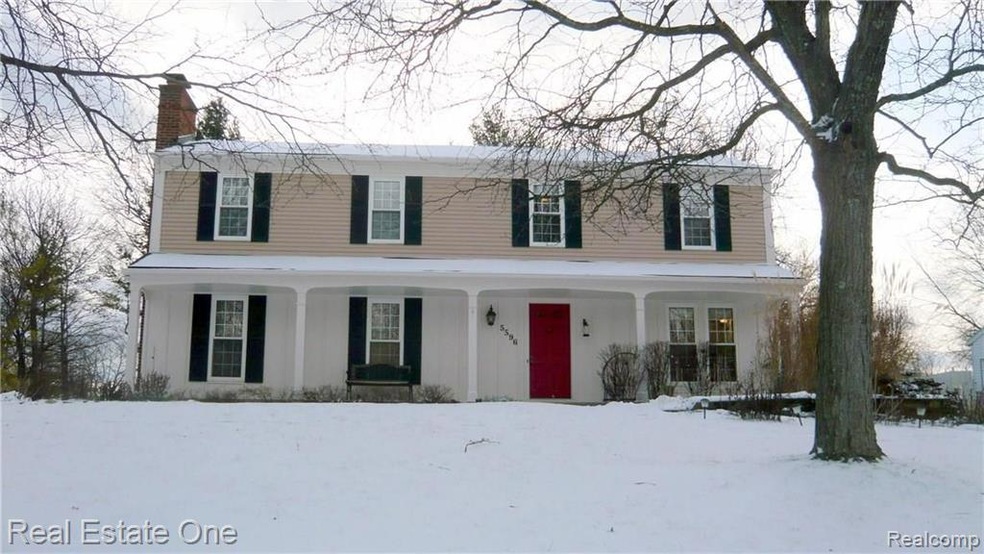 SPACIOUS FAMILY COLONIAL