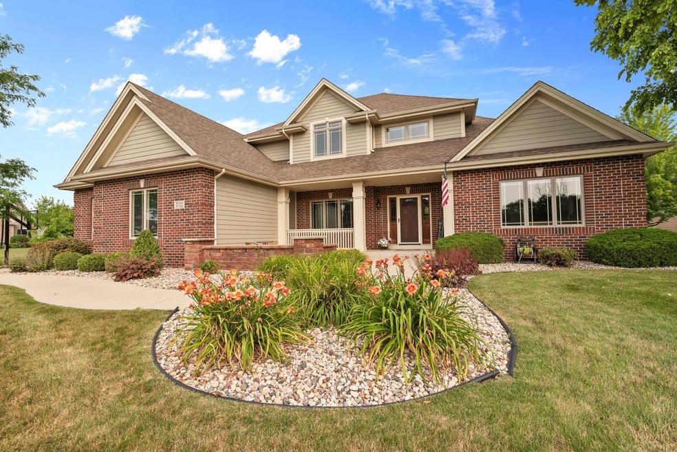 W149N7311 Hidden Meadow Dr-41