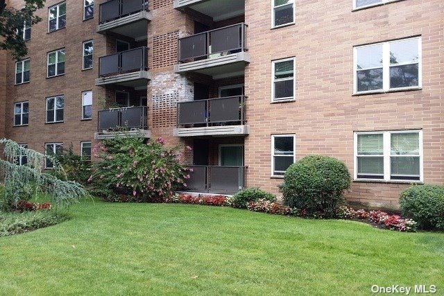 360 Central Ave unit 303, Lawrence, NY 11559 - photo 1