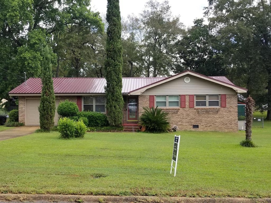 1500 N Cherokee Ave, Dothan, AL 36303 - photo 1