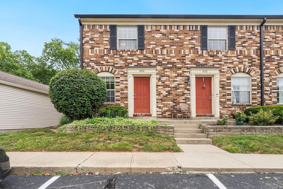 2594 Scioto View Ln unit 2594, Columbus, OH 43221 - photo 1