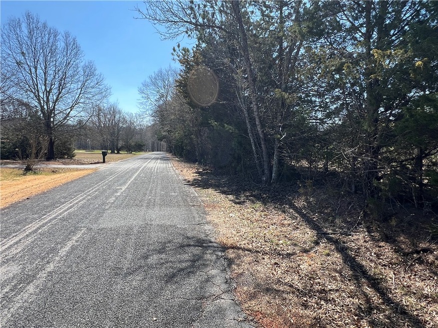 Sold $800,000 • Co-Listing Agent