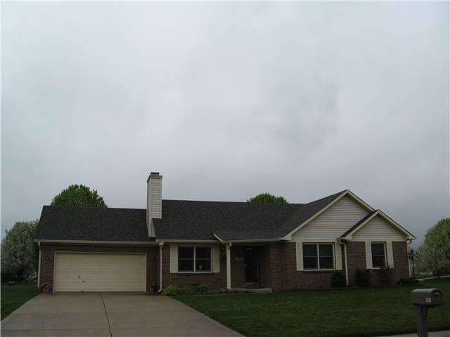 453 Clearwater Blvd, Whiteland, IN 46184 - photo 1