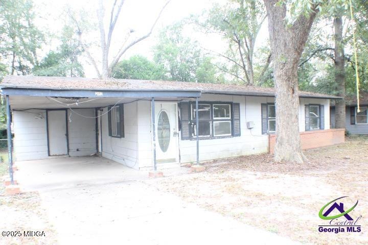 2452 Thrasher Ave, Macon, GA 31206 - photo 1