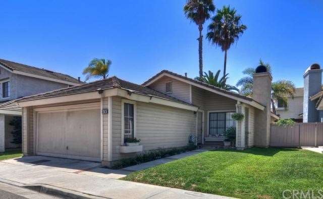 213 Fallingstar Irvine. Rare on the Market. Single