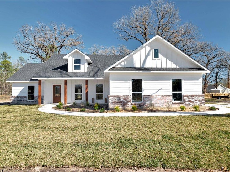 170 Canyon View, Lufkin, TX 75904 - photo 1