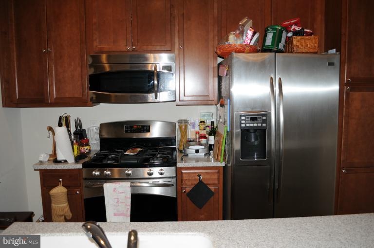 3097 Chinkapin Oak Ln unit 52, Woodbridge, VA 22191 - photo 1