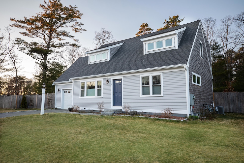 19 Beach Plum Path, Falmouth, MA 02536 - photo 1