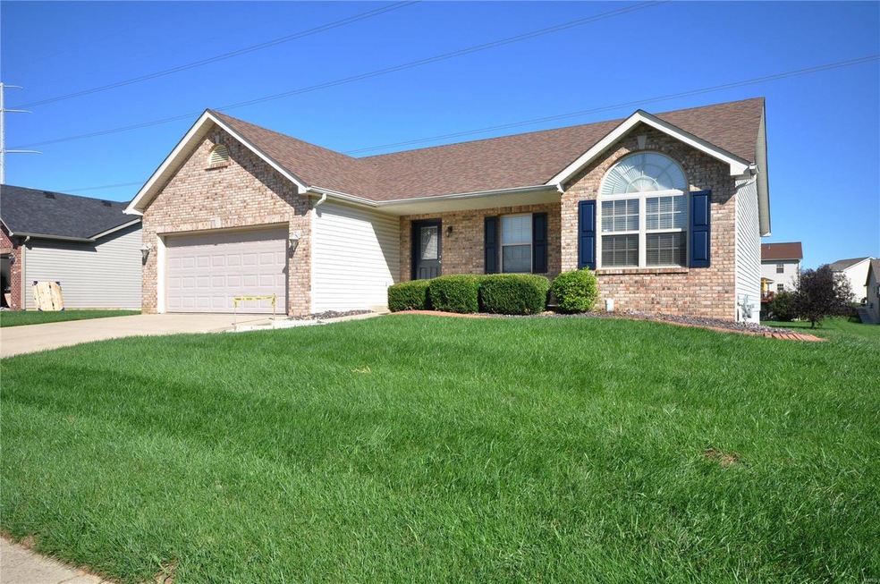 2415 Calico Ln, Maryville, IL 62062 - photo 1