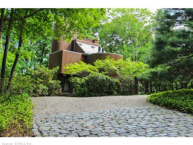 7 High Ledge Rd, Bloomfield, CT 06002 - photo 1