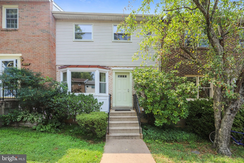 3041 Southern Elm Ct, Fairfax, VA 22031 - photo 1