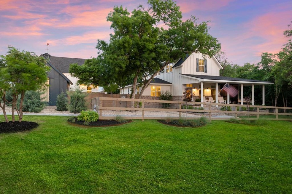 Pending $1,129,000 • Co-Listing Agent