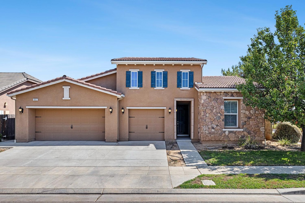 10612 N Dearing Ave, Fresno, CA 93730 - photo 1