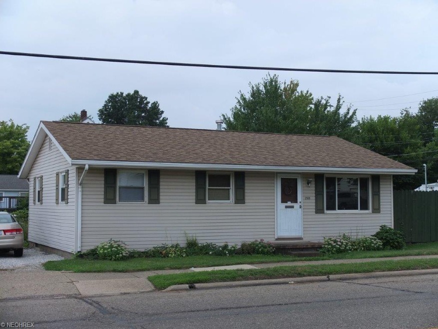 Adorable, well maintained 3 bedroom, 2 full bath r