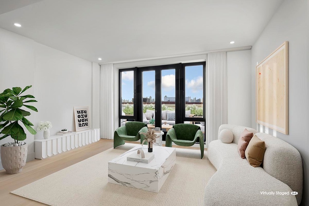 Pending $825,000 • Co-Listing Agent