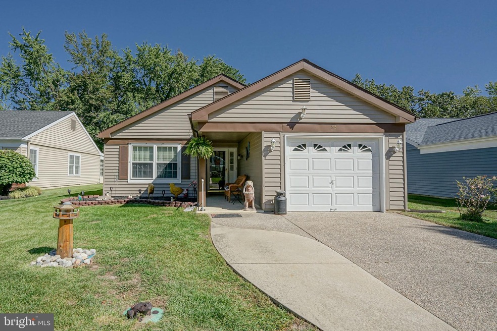 93 Buckingham Dr, Southampton, NJ 08088 - photo 1