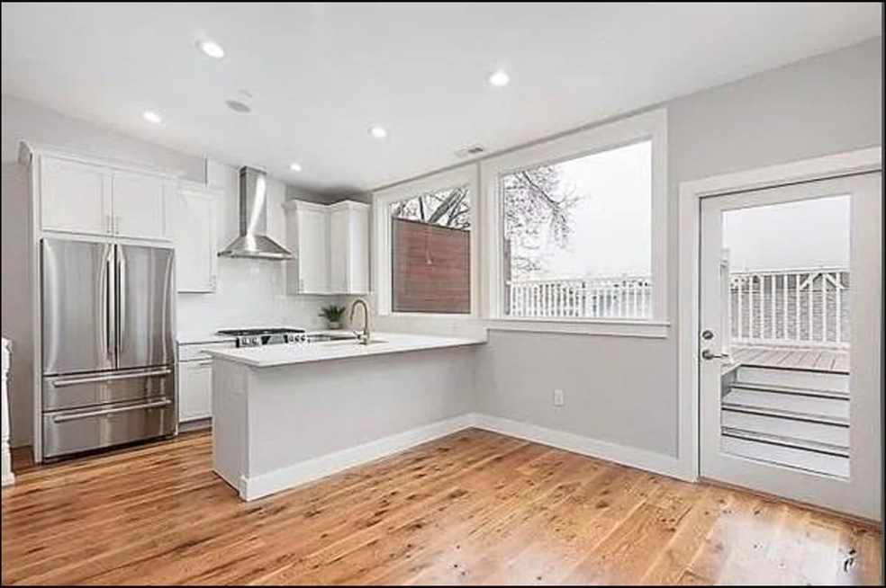 182 W 7th St unit PH3, Boston, MA 02127 - photo 1