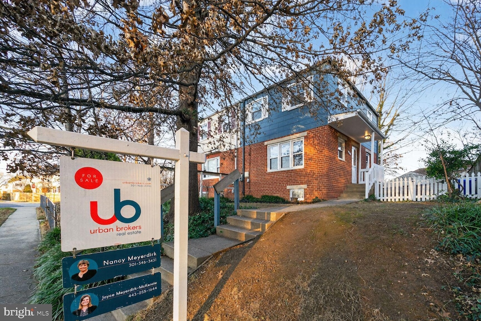 For Sale $375,000 • Co-Listing Agent