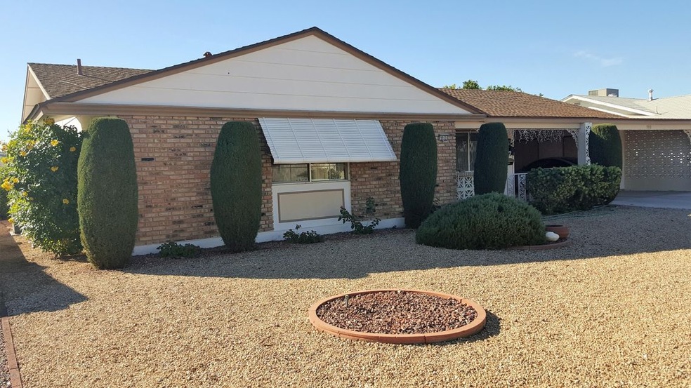 9933 W Tarrytown Ave, Sun City, AZ 85351 - photo 1