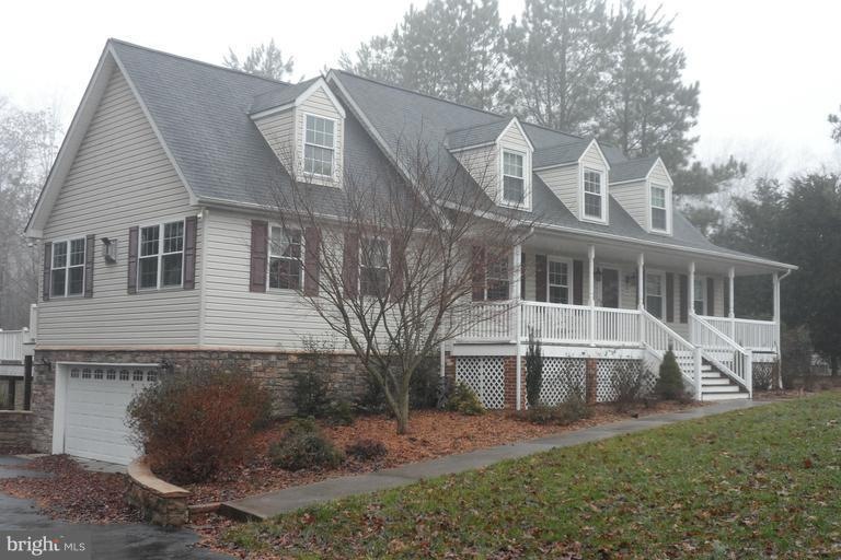 6426 Windsor Dr, King George, VA 22485 - photo 1