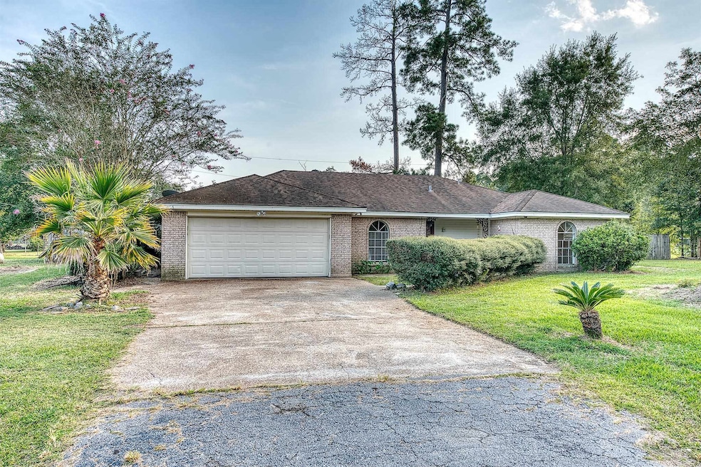 For Sale $230,000 • Co-Listing Agent